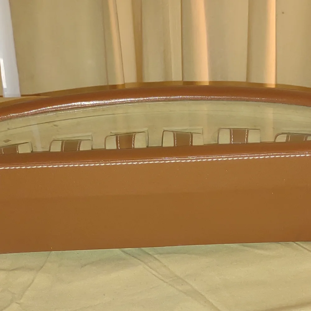Watch case - Picture 9 of 15